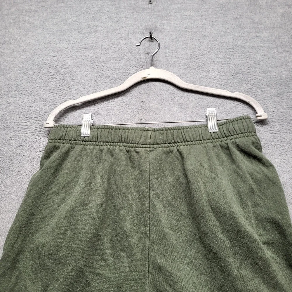 The North Face Men Activewear Shorts M Green Logo Embroidery Sweat Patch